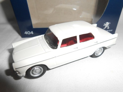 Norev inches peugeot 404 - 3,
