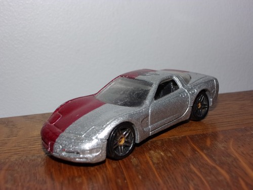 Hotwheels chevrolet corvette - hotwheels,